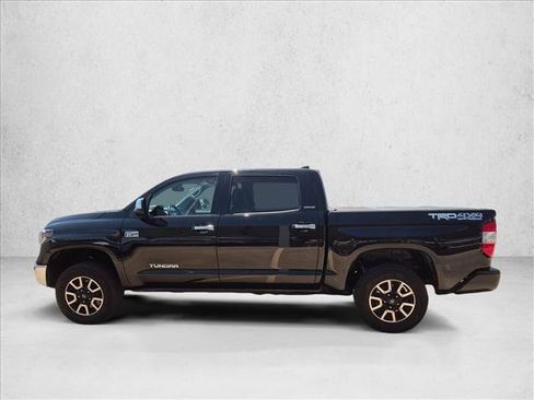 Used 2021 Toyota Tundra Limited w/ Limited Premium Package AWD/4WD image 8