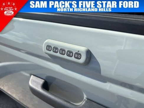 Used 2022 Ford Bronco 4-Door image 8