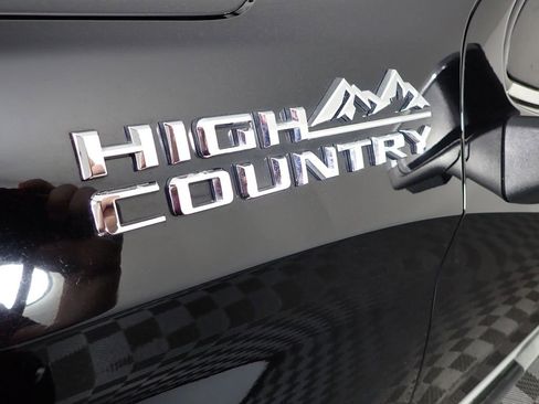 Used 2022 Chevrolet Silverado 1500 High Country AWD/4WD image 41
