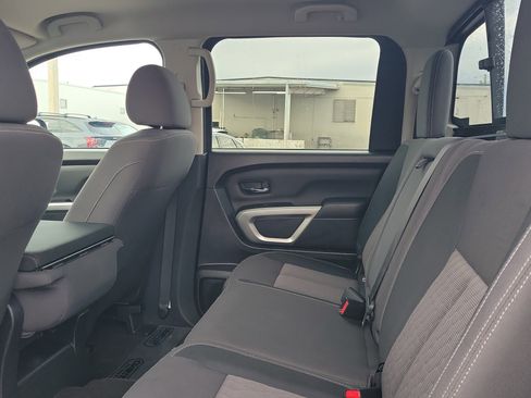 Used 2023 Nissan Titan SV image 12