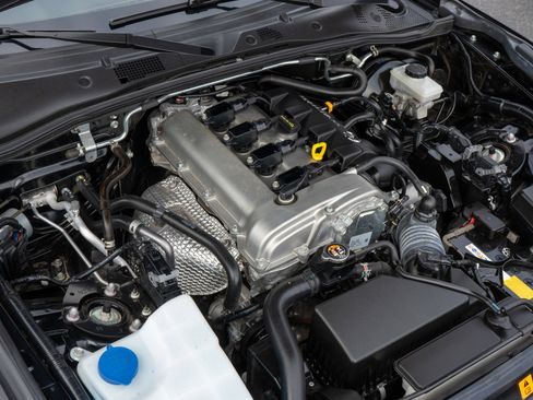 Used 2021 MAZDA MX-5 Miata Sport w/ Weather Package image 18