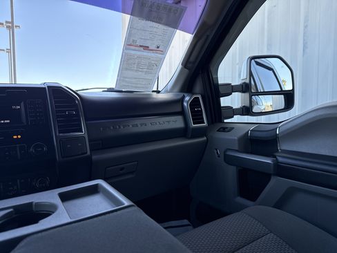 Used 2019 Ford F250 XLT image 43