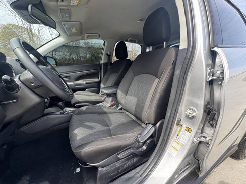 Used 2020 Mitsubishi Outlander Sport SE FWD image 5