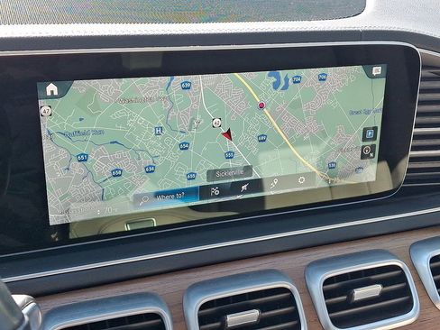 Used 2023 Mercedes-Benz GLS 450 4MATIC image 18