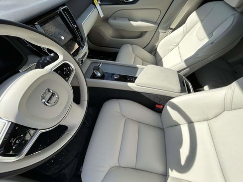New 2026 Volvo V60 B5 Cross Country Plus w/ Climate Package AWD/4WD image 10