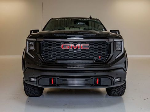 Used 2022 GMC Sierra 1500 AT4 w/ AT4 Premium Package AWD/4WD image 2
