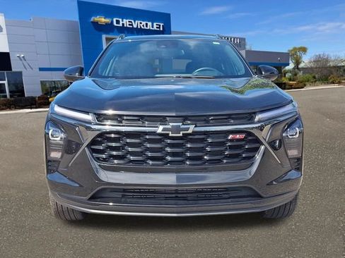 Used 2025 Chevrolet Trax RS w/ Driver Confidence Package FWD image 24