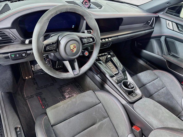 Used 2026 Porsche 911 Targa 4 GTS AWD/4WD image 4