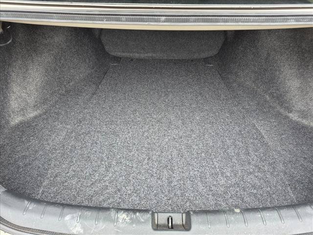 Used 2016 Honda Accord LX image 6
