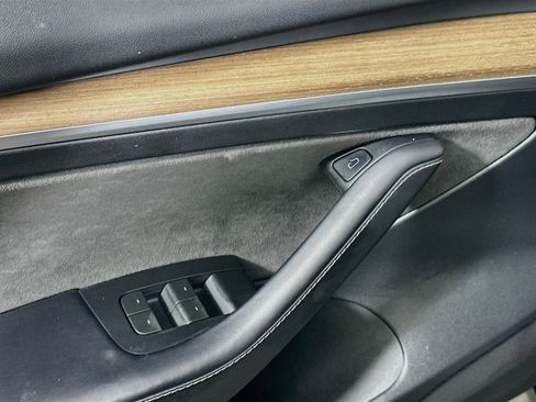 Used 2023 Tesla Model 3 Standard Range RWD image 15