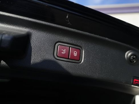 Used 2022 Mercedes-Benz S 580 4MATIC Sedan w/ AMG Line Package image 15