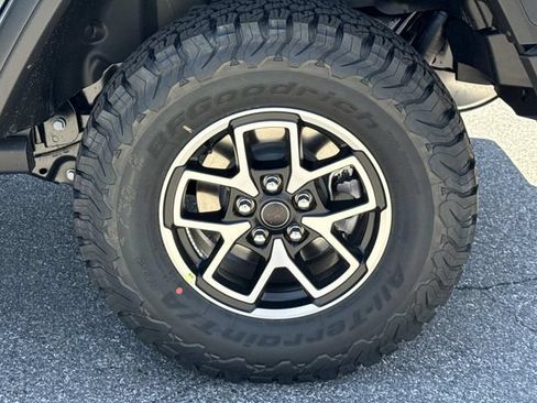 New 2026 Jeep Wrangler Unlimited Rubicon AWD/4WD image 42