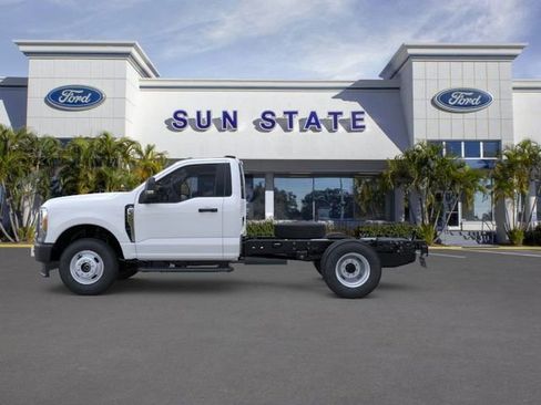 New 2026 Ford F350 XL image 4