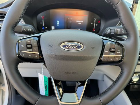 New 2025 Ford Escape Base image 15