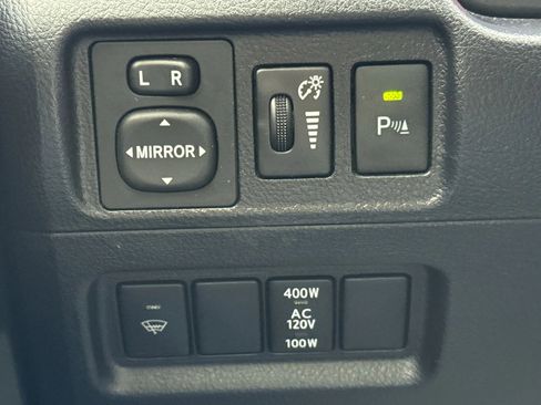 Used 2018 Toyota 4Runner Limited image 37