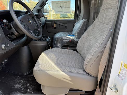 New 2025 Chevrolet Express 3500 w/ Power Convenience Package image 12