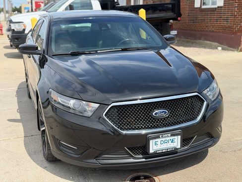 Used 2014 Ford Taurus SHO w/ Equipment Group 401A AWD/4WD image 3