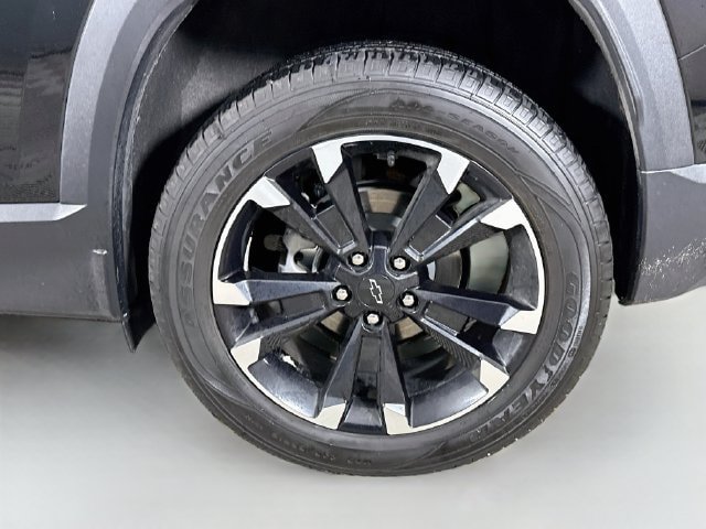 Used 2025 Chevrolet Equinox RS w/ Safety and Technology Package FWD image 30