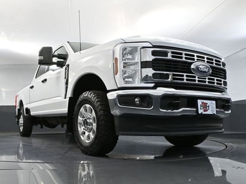 Used 2024 Ford F250 XLT w/ FX4 Off-Road Package image 53