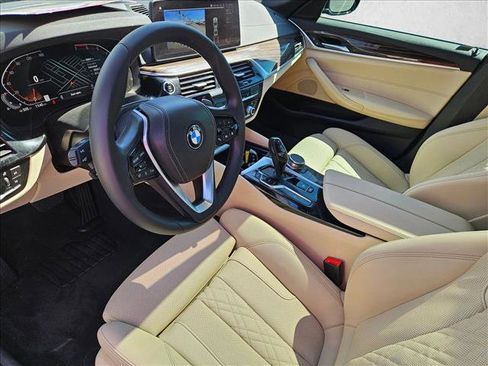 Used 2023 BMW 530i w/ Convenience Package image 10
