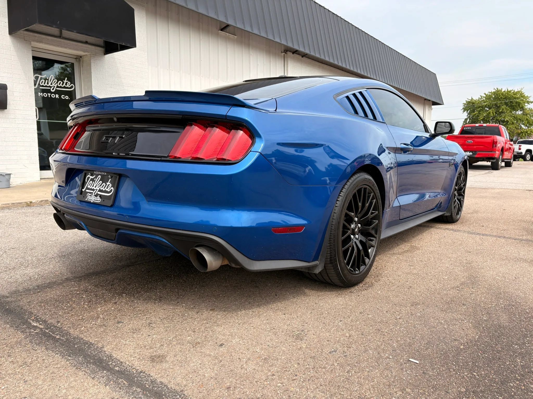 Used 2017 Ford Mustang GT Premium w/ GT Performance Package RWD image 7