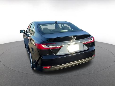 Used 2025 Toyota Camry LE image 16