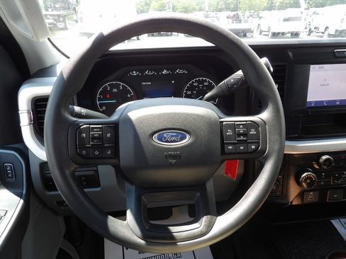 Used 2025 Ford F350 XLT AWD/4WD image 20