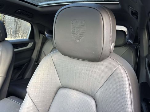 New 2026 Porsche Cayenne Coupe AWD/4WD image 21