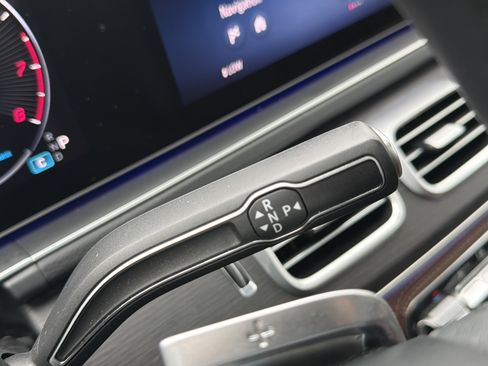 Used 2024 Mercedes-Benz GLE 350 4MATIC image 26