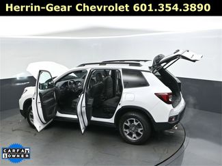 Used 2023 Honda Passport TrailSport video 2