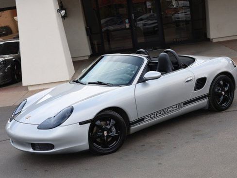 Used 2002 Porsche Boxster RWD image 4
