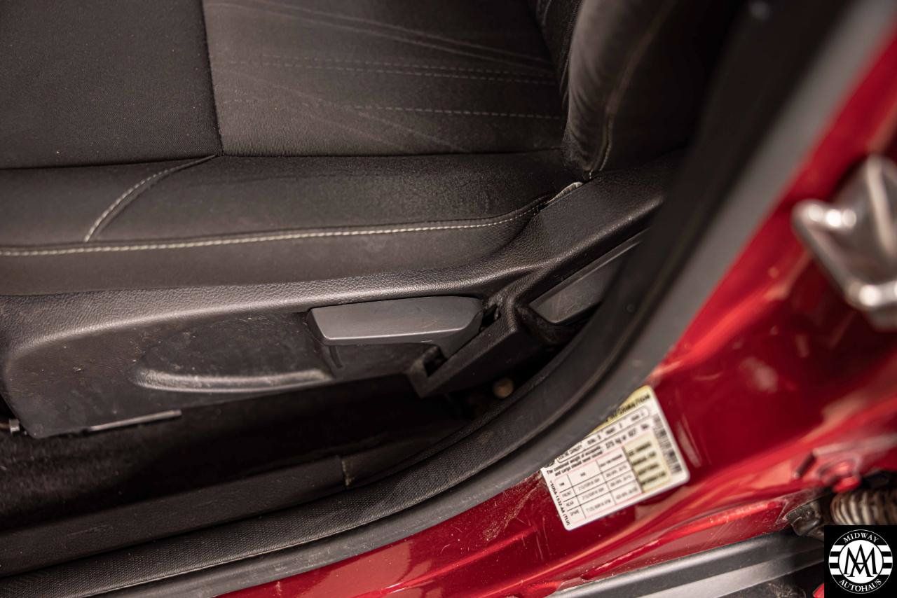 Used 2017 Ford Focus SE FWD image 21