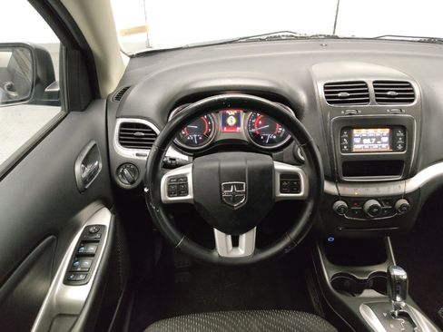 Used 2018 Dodge Journey SE w/ Connectivity Group FWD image 22