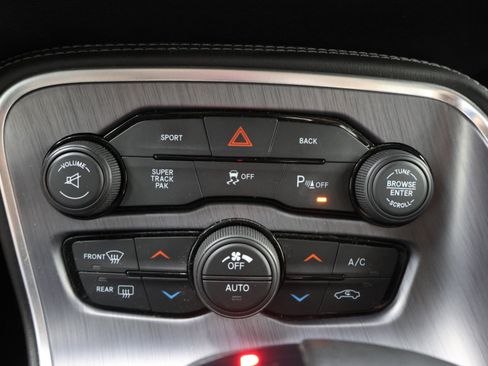Used 2016 Dodge Challenger R/T Scat Pack RWD image 43