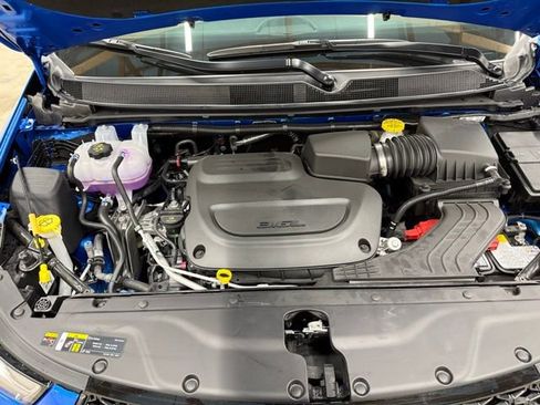 New 2026 Chrysler Pacifica Select w/ S Appearance Package image 28