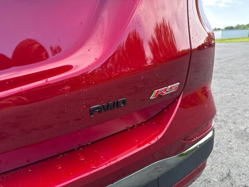 Used 2023 Chevrolet Equinox RS AWD/4WD image 8