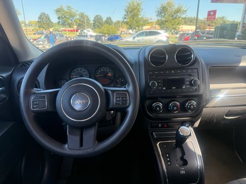 Used 2014 Jeep Patriot Sport image 11