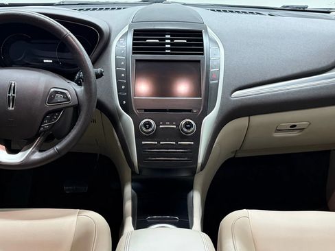 Used 2019 Lincoln MKC Premiere image 37