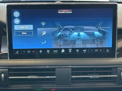 Used 2025 Lincoln Corsair Reserve AWD/4WD image 14