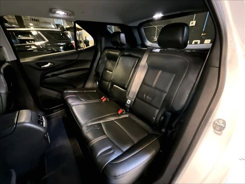 Used 2022 Chevrolet Equinox Premier image 15