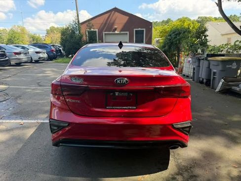 Used 2019 Kia Forte LXS FWD image 5