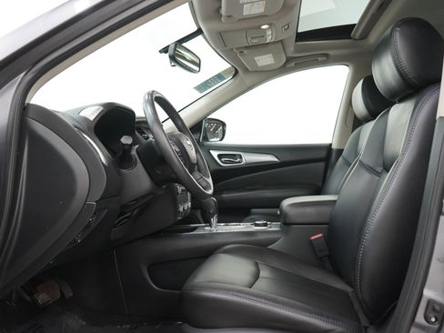 Used 2017 Nissan Pathfinder SL w/ SL Premium Package AWD/4WD image 27