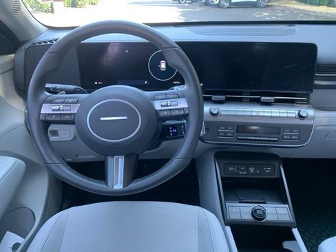 Used 2024 Hyundai Kona SEL w/ Convenience Package FWD image 14