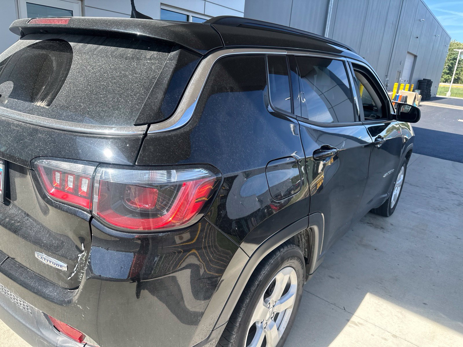 Used 2021 Jeep Compass Latitude FWD image 6