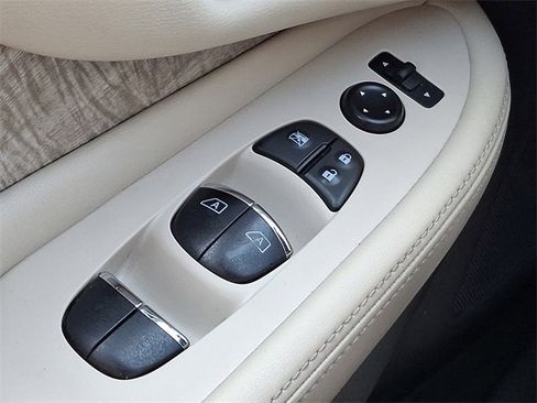 Used 2023 Nissan Murano SL w/ SL Moonroof Package image 26