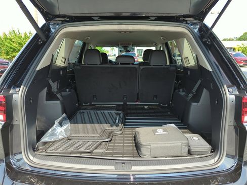 New 2026 Volkswagen Atlas SE image 15