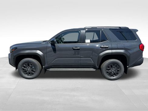 New 2026 Toyota 4Runner SR5 AWD/4WD image 2
