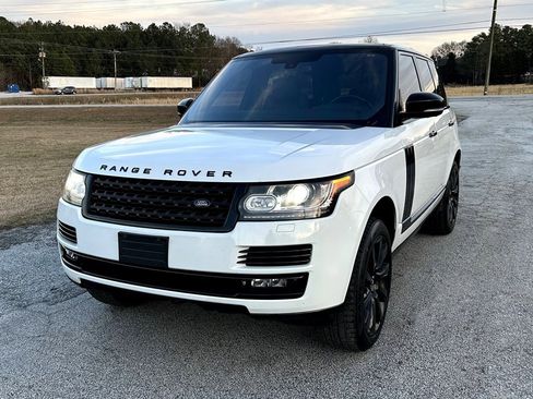 Used 2014 Land Rover Range Rover Supercharged image 2