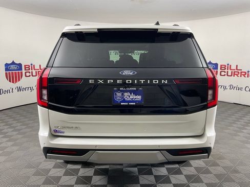 New 2026 Ford Expedition Platinum w/ Driver's Package AWD/4WD image 4