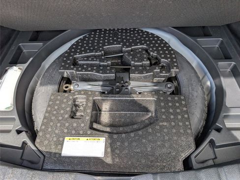 Used 2024 Toyota Corolla Cross XLE w/ Convenience Package image 37